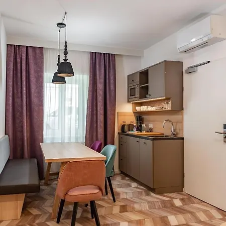 Apart Otel Elisa