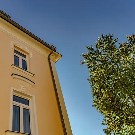 Elisa Aparthotel