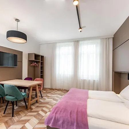 Appart hôtel Elisa *