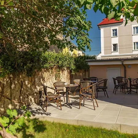 Appart hôtel Elisa *