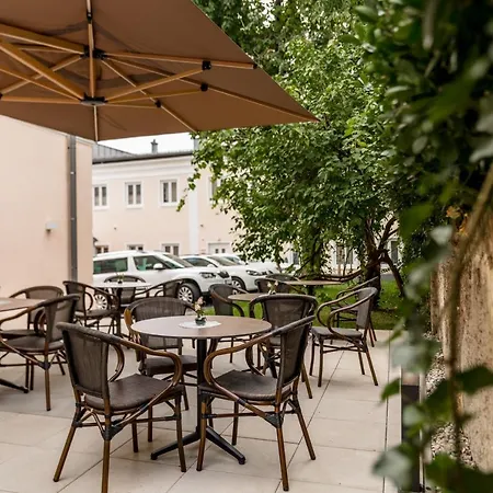 Appart hôtel Elisa *