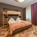 Elisa Aparthotel