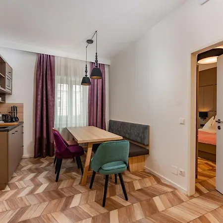 Hotel apartamentowy Elisa