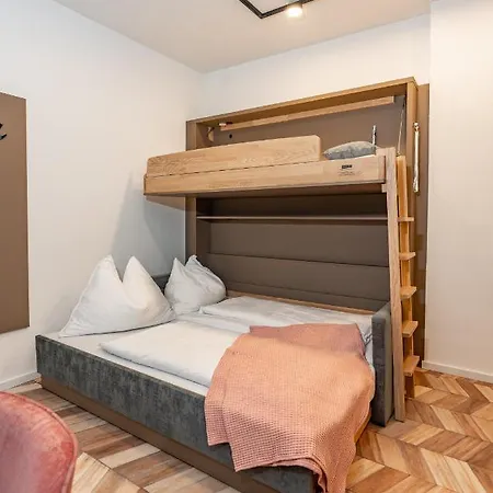 Hotel apartamentowy Elisa