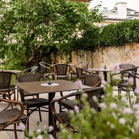 Hotel apartamentowy Elisa 4*